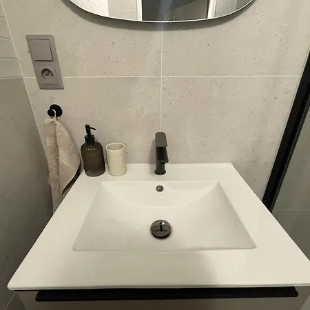 Dlouha 8 Apartment